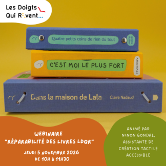 photo de 3 livres tactiles dont le dos a été réparé