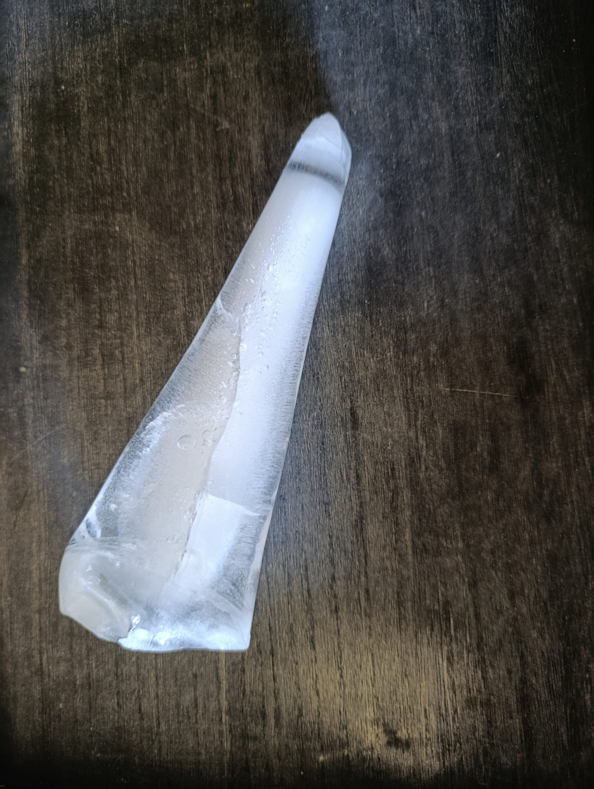 Pic de glace sorti de la poche à douille